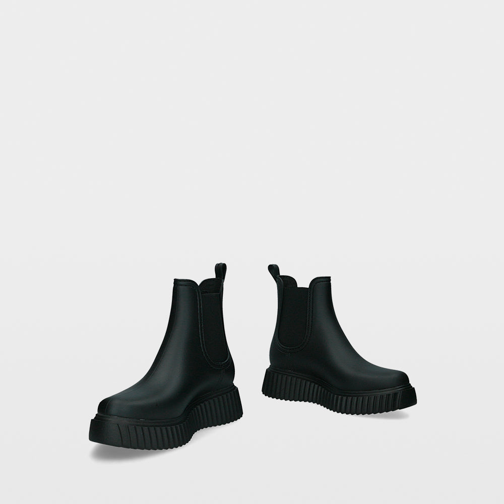 Kelara Black - Water Boots