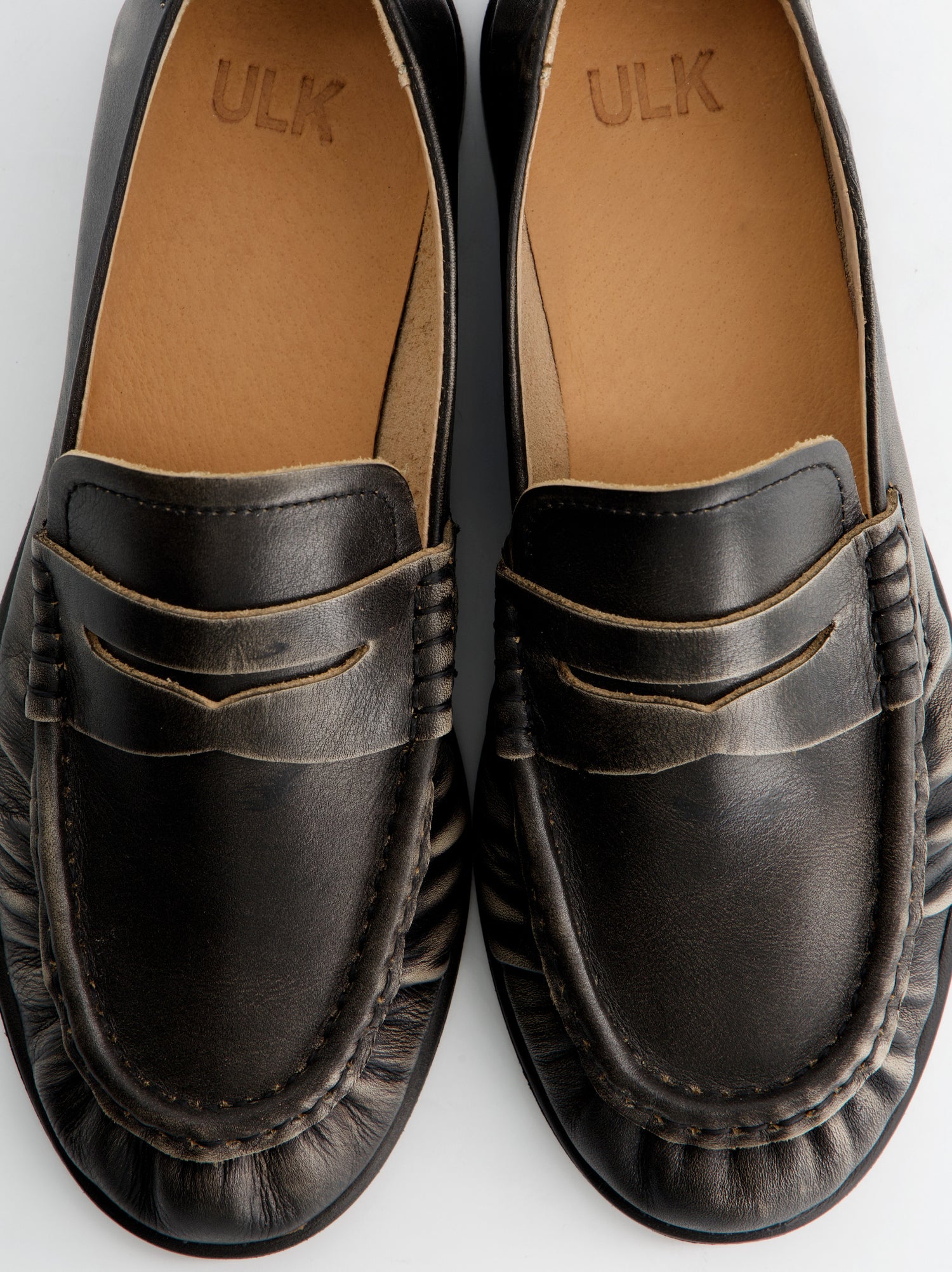Mocasín Clasico Penny Negro Desgastado - Kassai