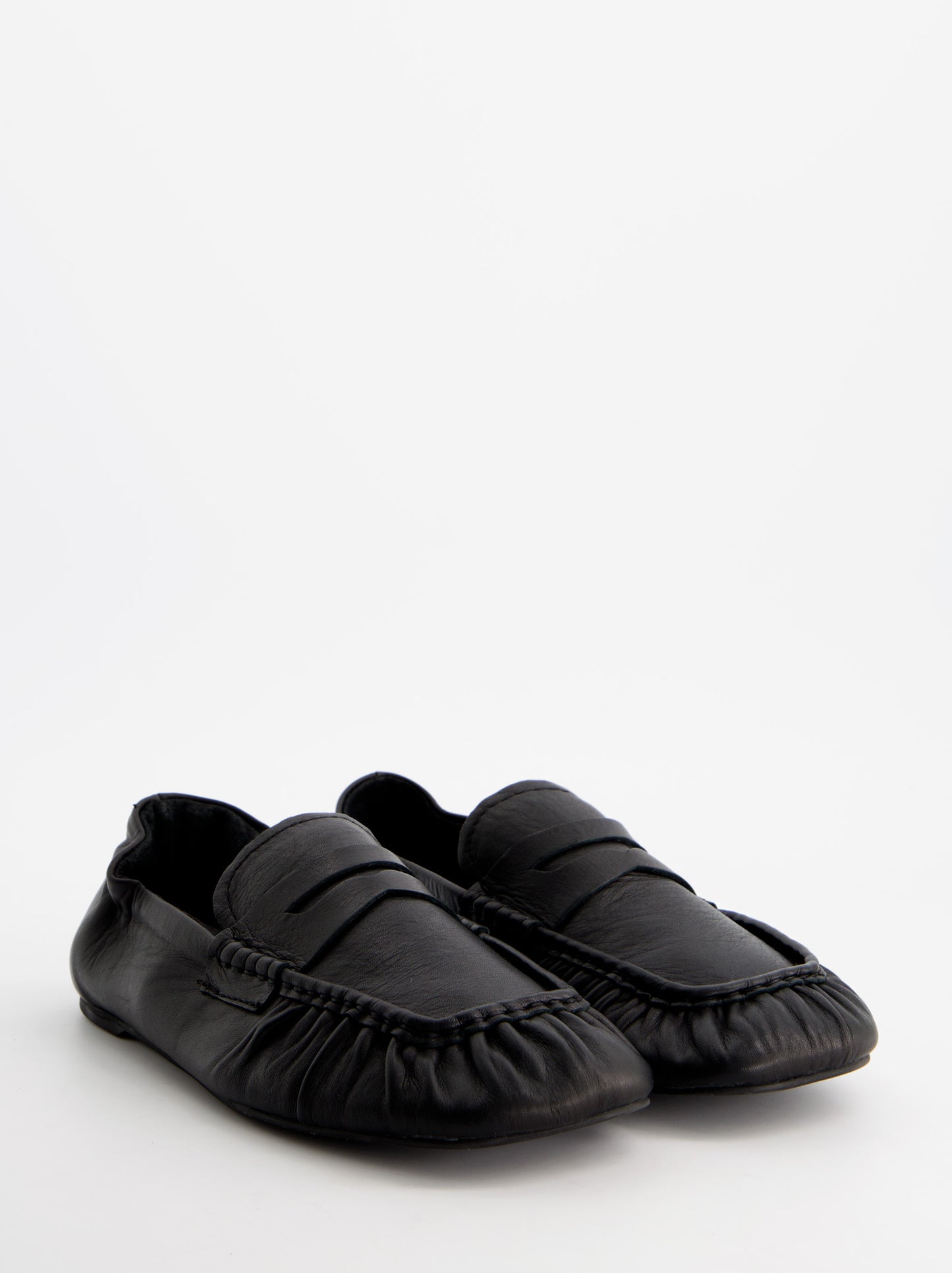 Black gathered leather loafer - ULK Momo