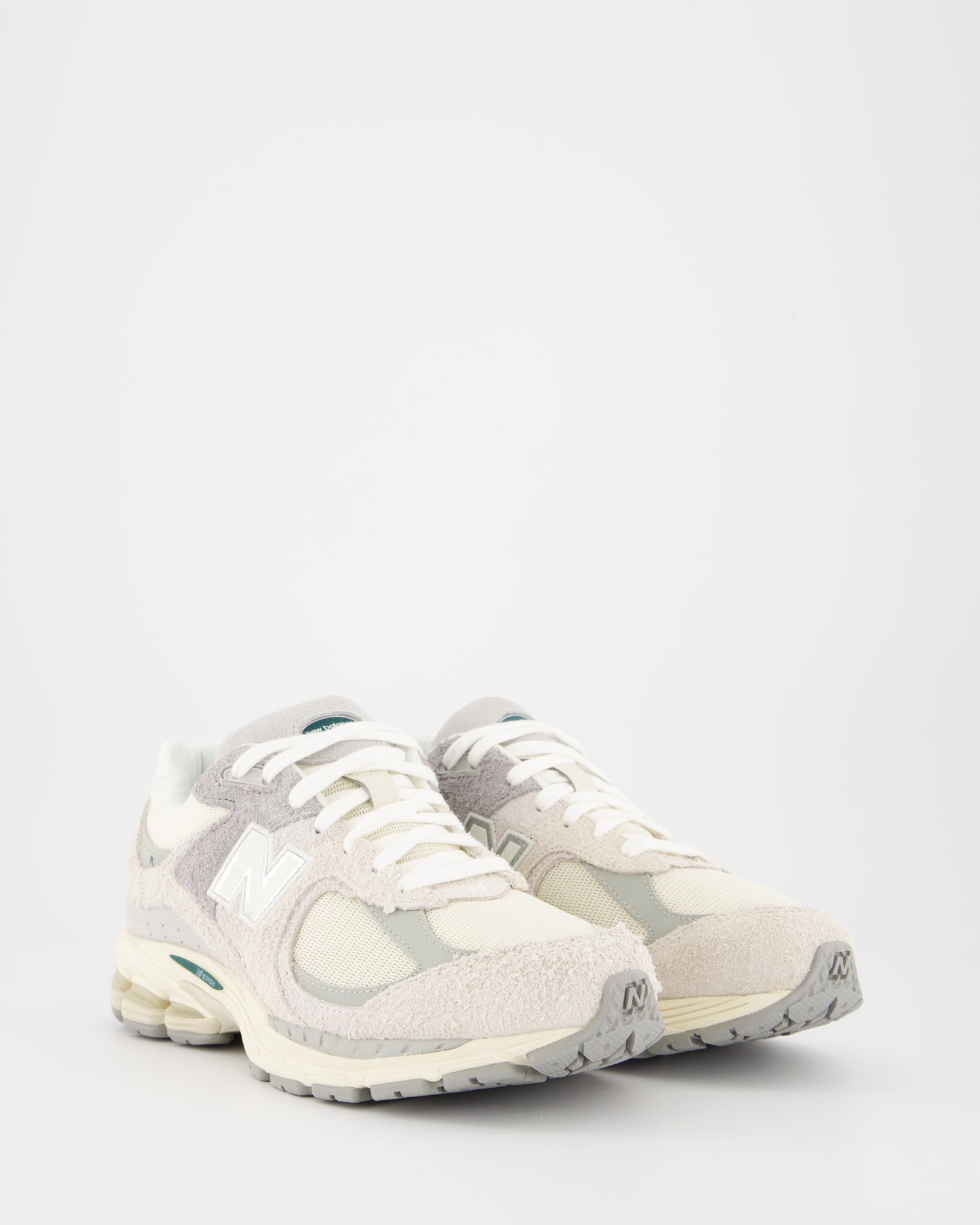 New Balance 2002 - White Sneakers