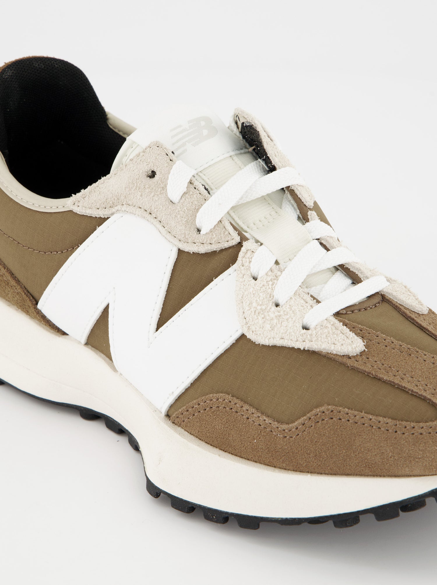 New Balance 327 - Leather Sneakers