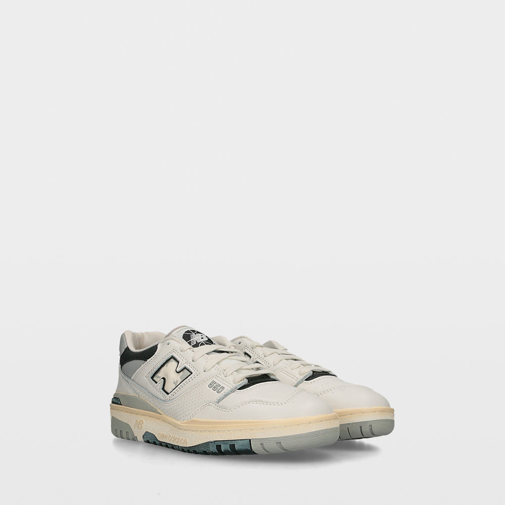 New Balance 550 - Distressed Sneakers