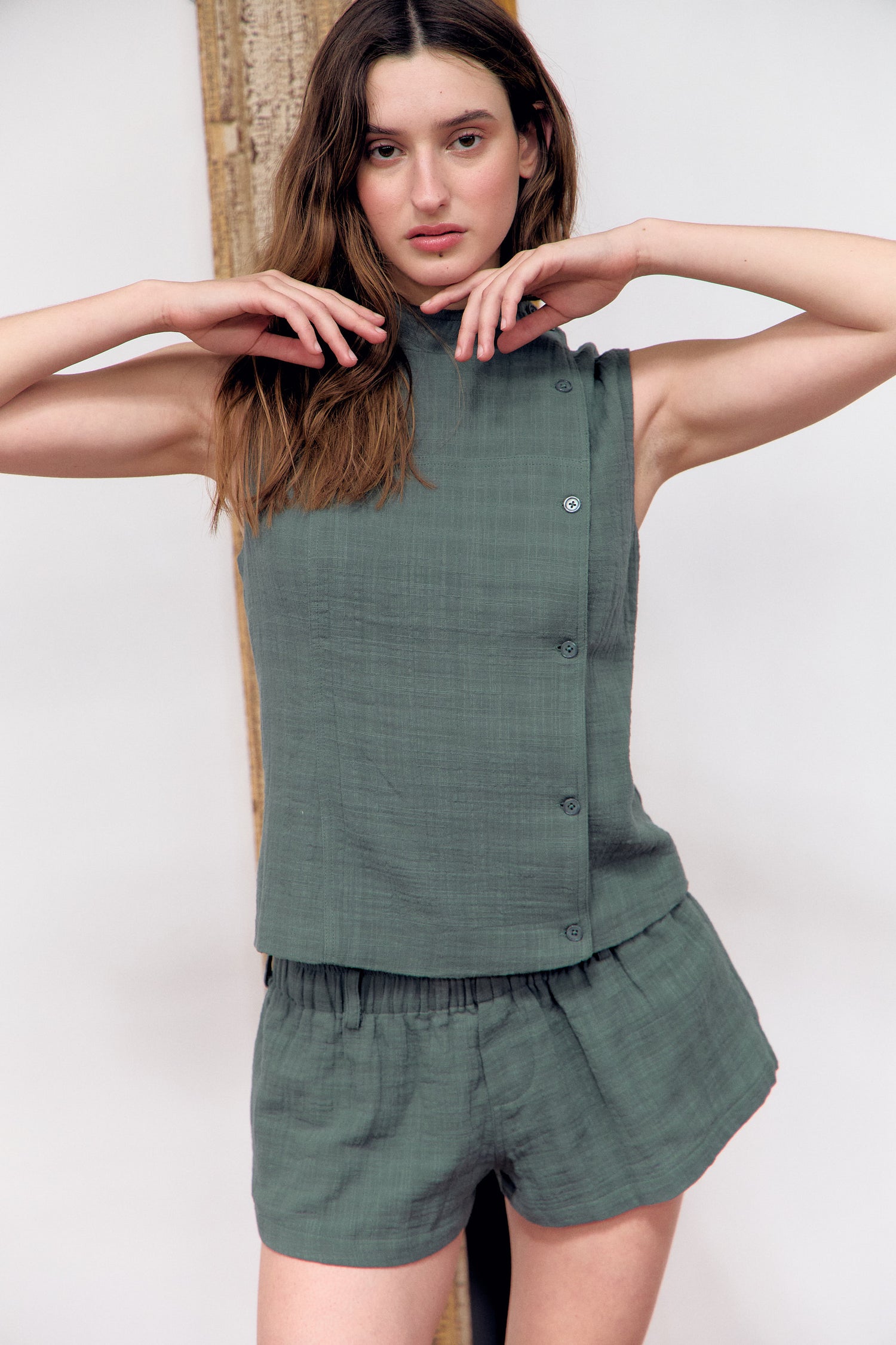 Fluid green shorts with elasticated waist - Koa
