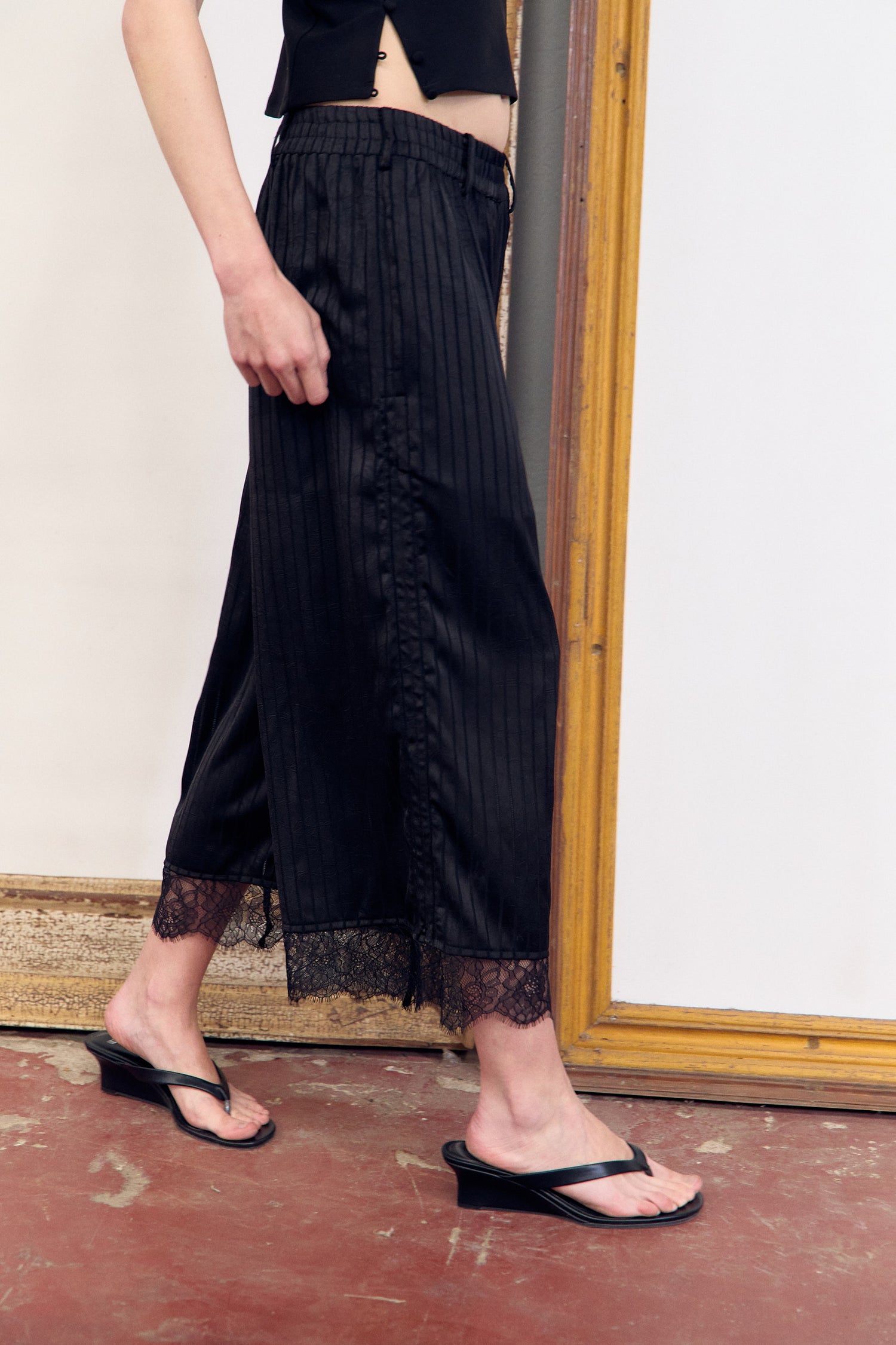 Black cropped trousers with lace - Petti Maxi