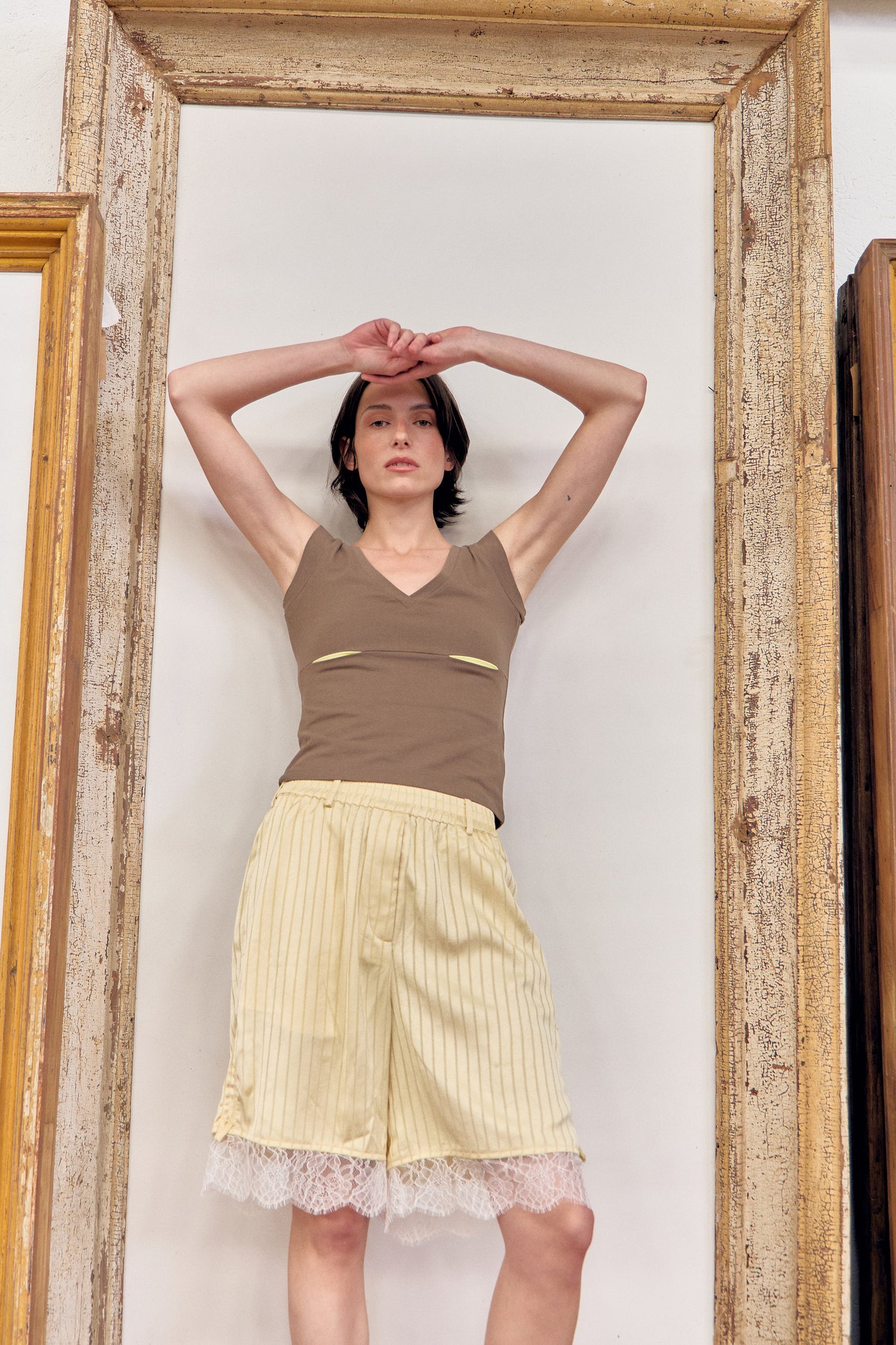 Sleeveless top with cut-out detail - Sunshine