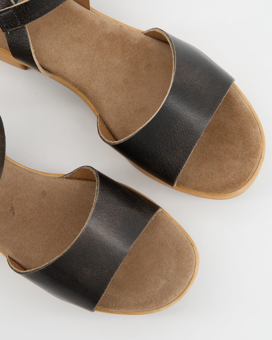 Sandalia De Piel Con Plataforma - Karen