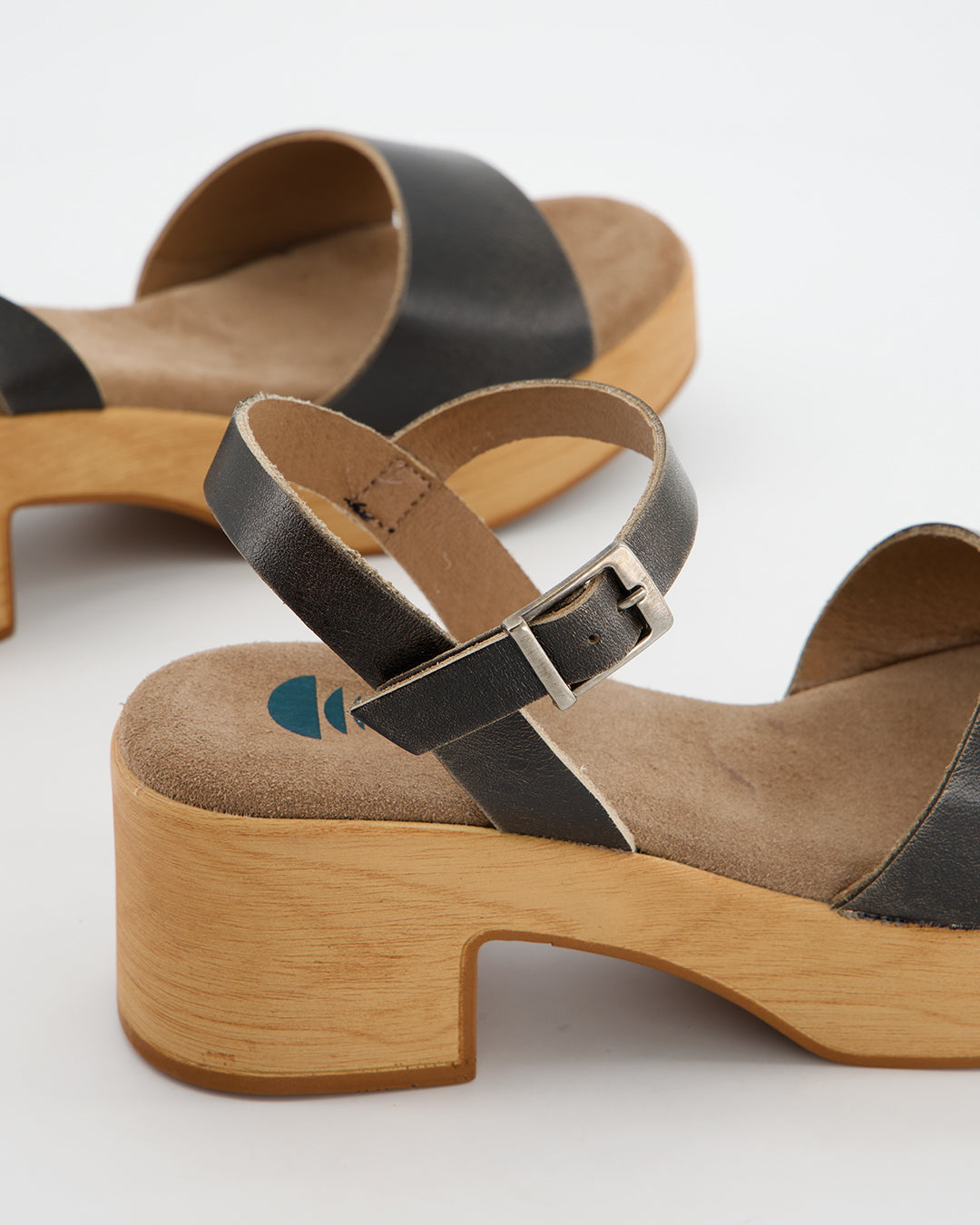 Sandalia De Piel Con Plataforma - Karen