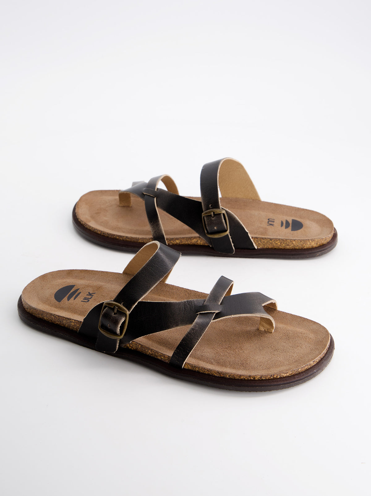 Black Leather Flat Sandal - Kravi