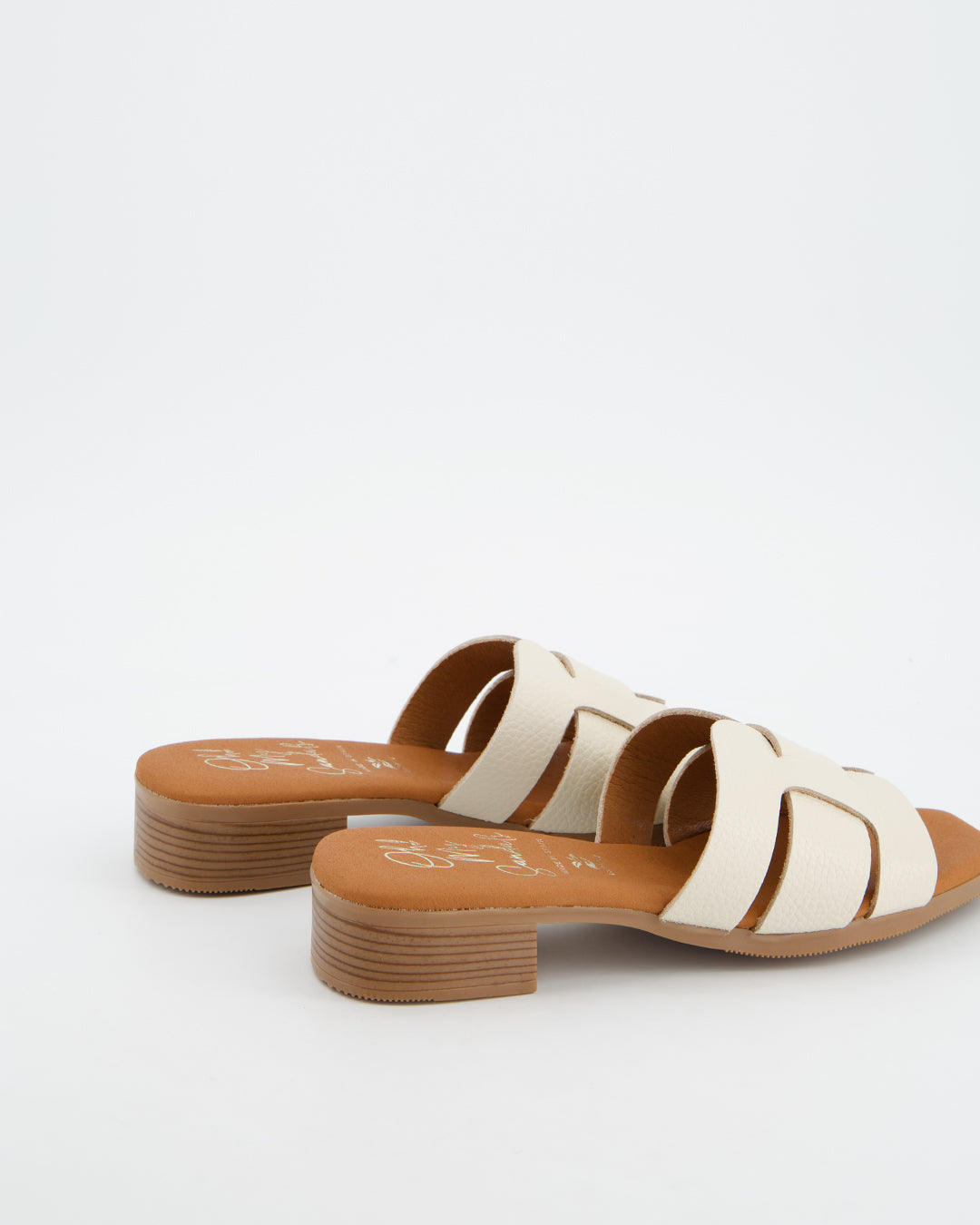 Sandalia Plana Beige - In