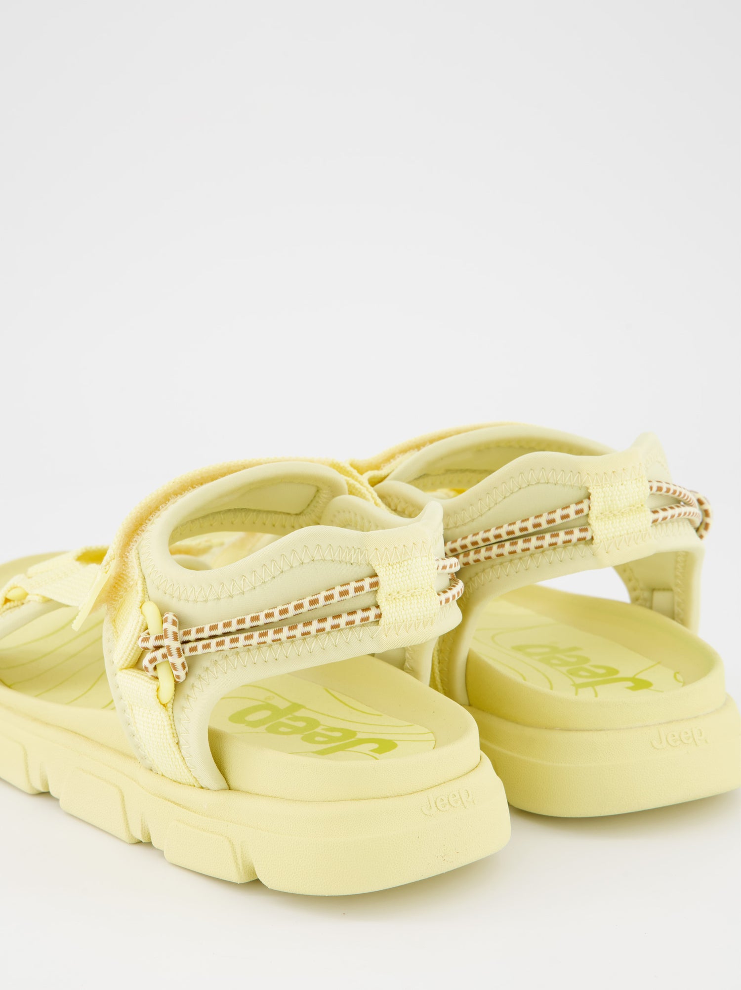 Sandalias sport de mujer amarillas Jeep