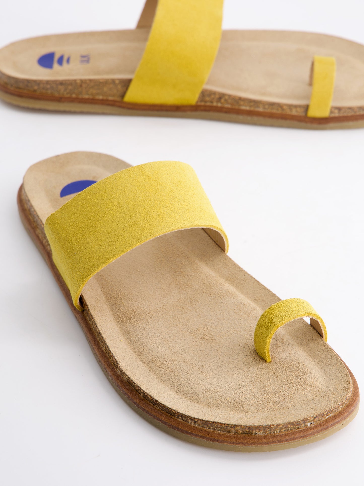 Sandalias Planas De Serraje Amarillo - Katao