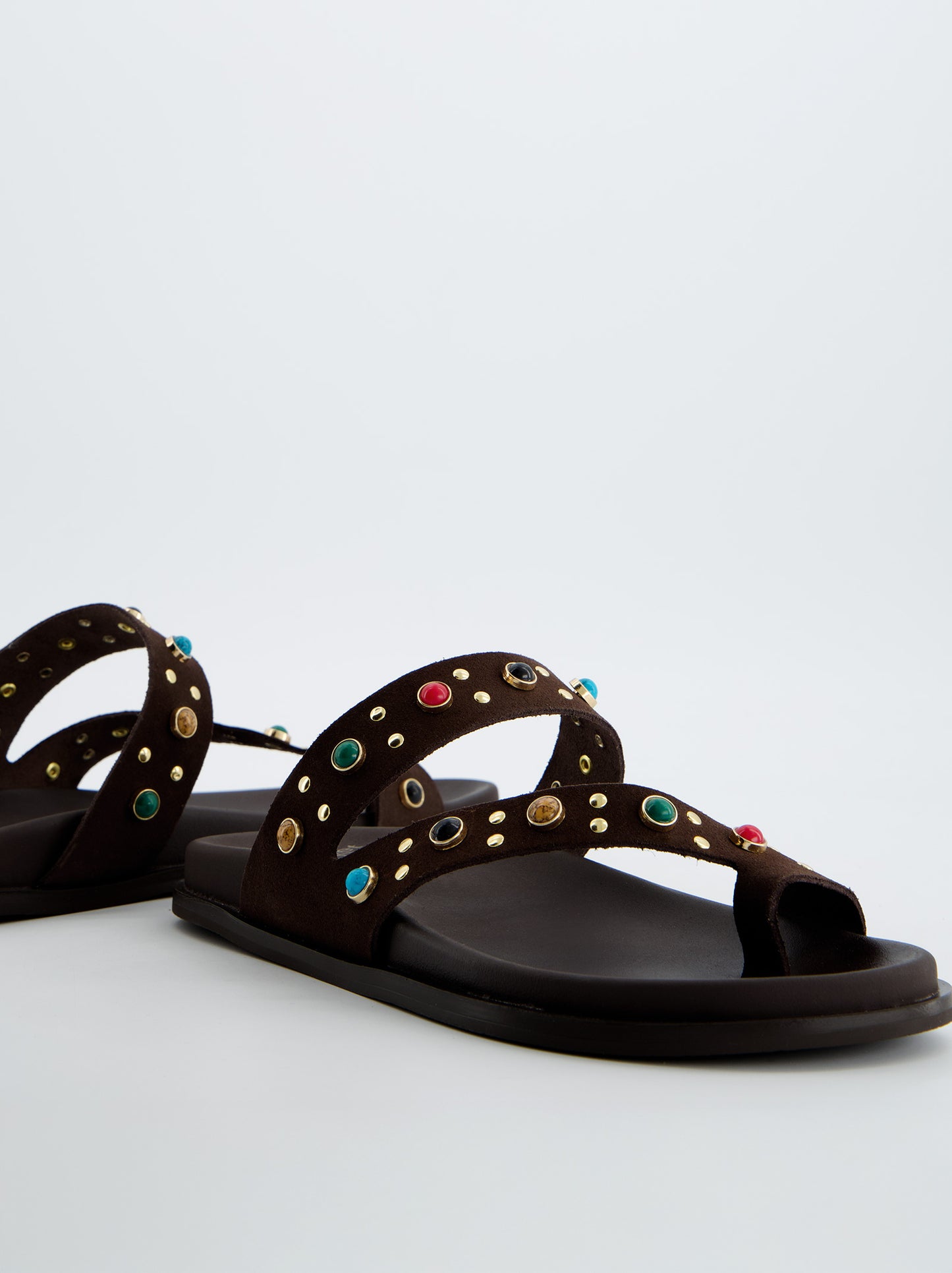 Sandalias Porronet Marrones Con Pedrería Multicolor