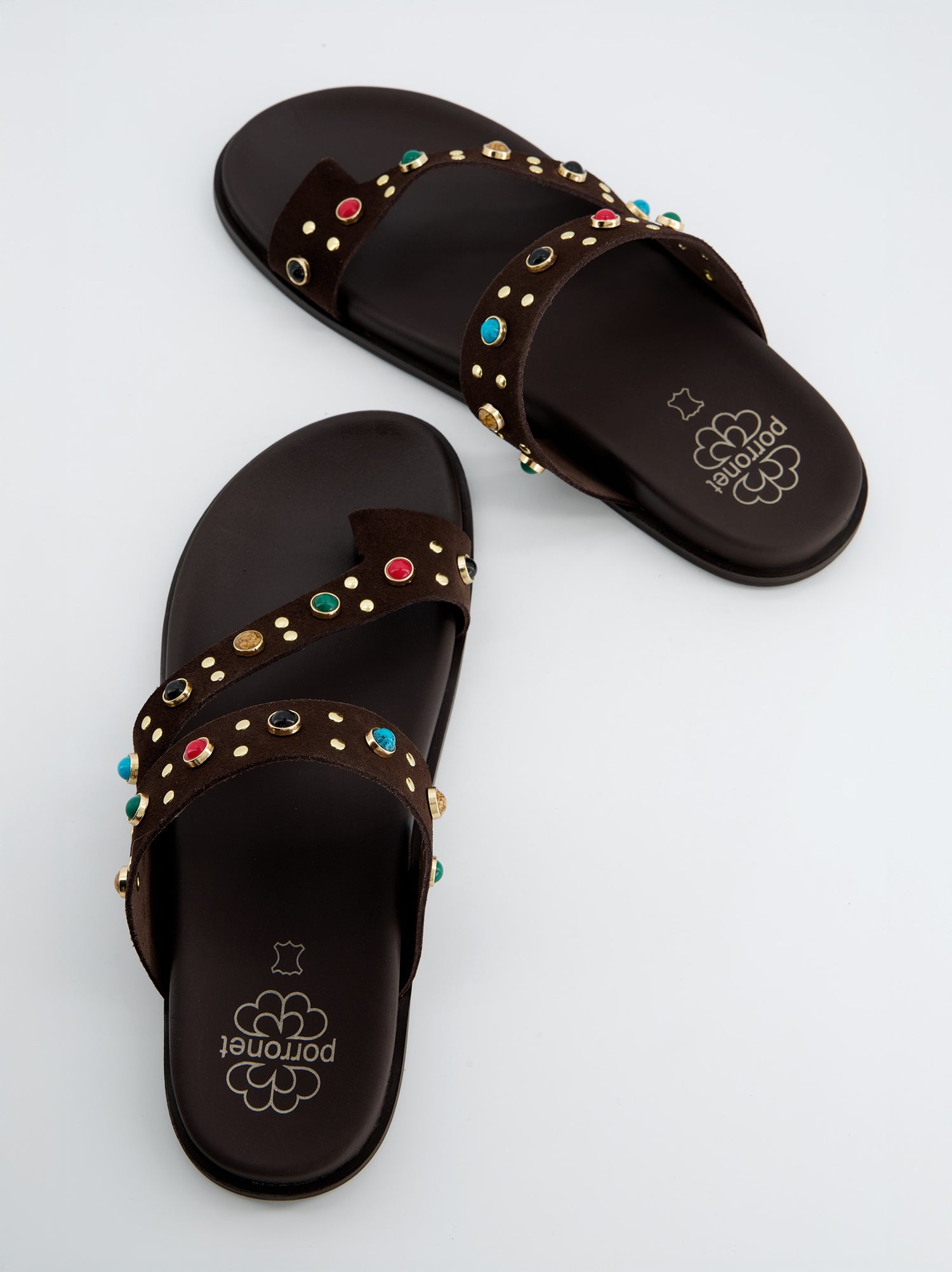 Sandalias Porronet Marrones Con Pedrería Multicolor