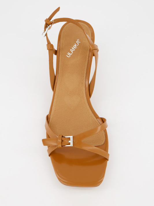 Sandalias de tiras con tacón bajo - Cream