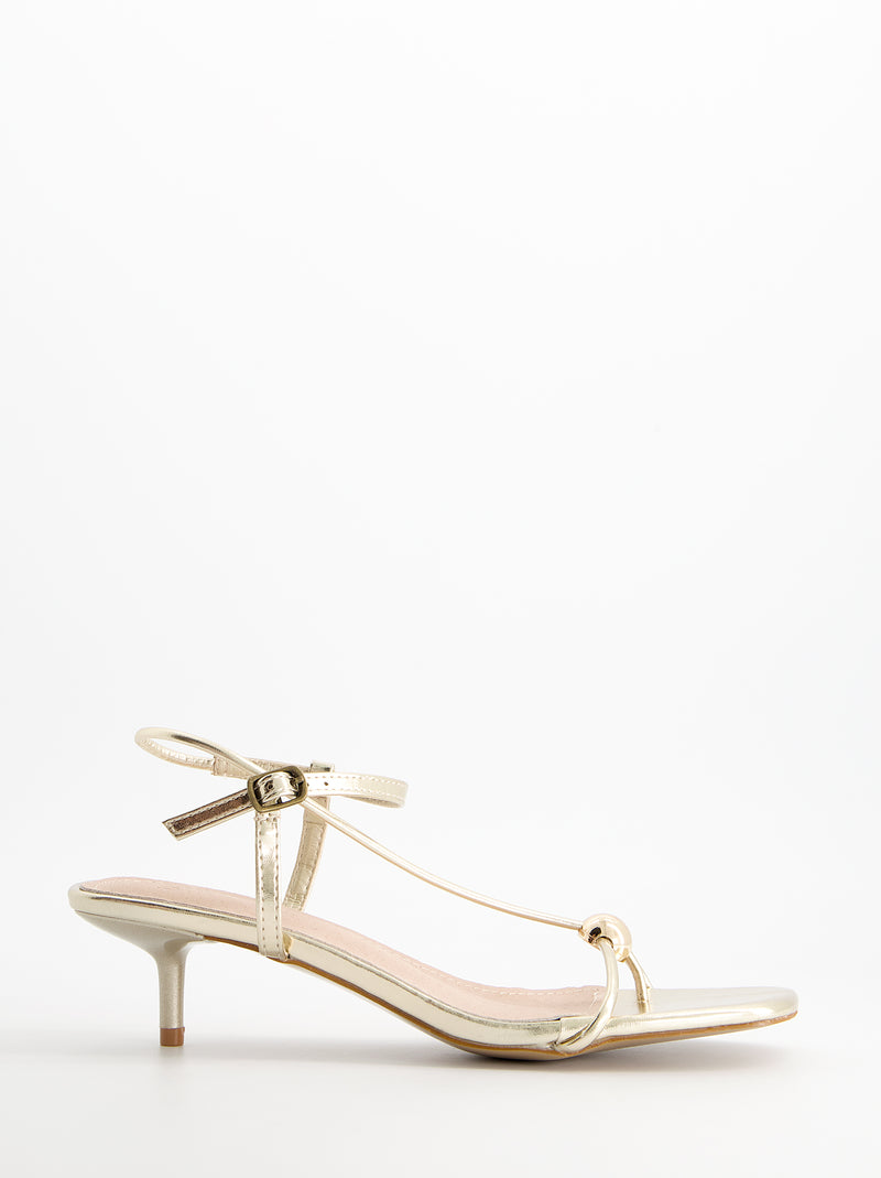 Sandalias doradas tiras finas tacón bajo - Bolly