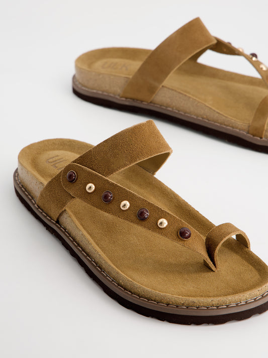 Sandalias en ante con detalles ornamentales - Kaia