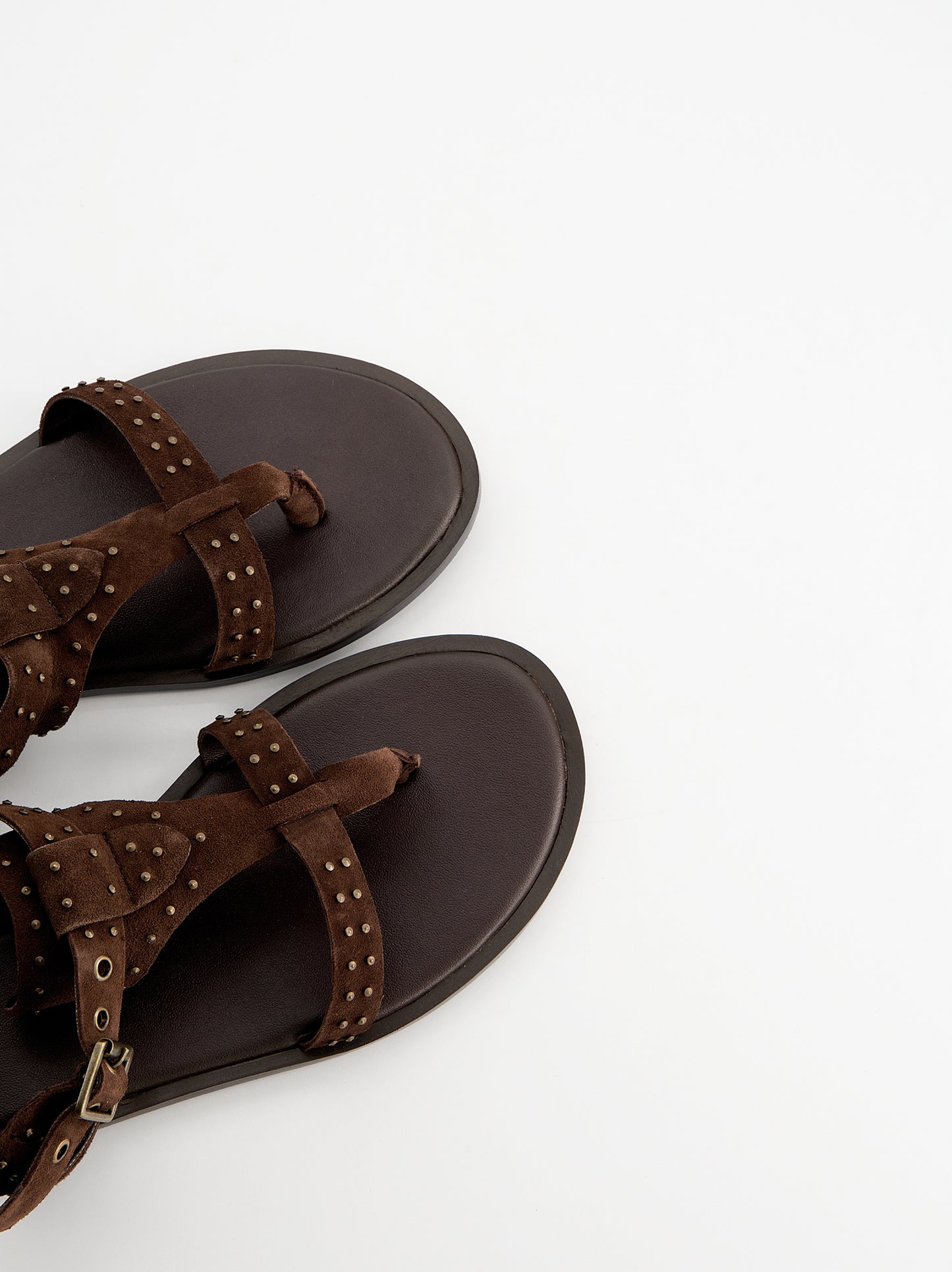 Sandalias planas de ante con tachas - Tine