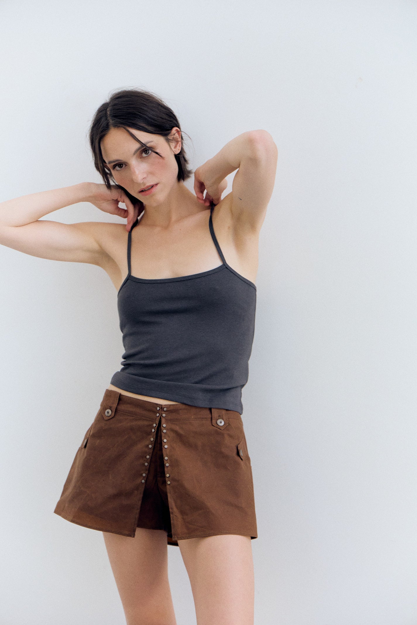 Shorts abiertos detalle tachuelas - Fury