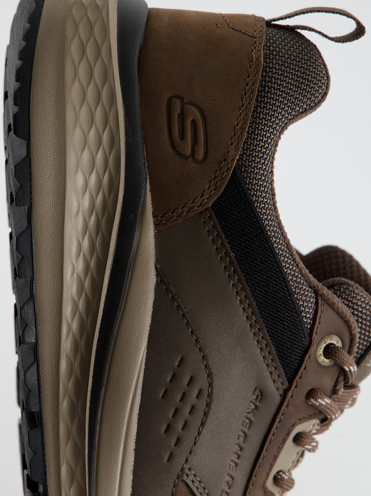 Skechers marrones
