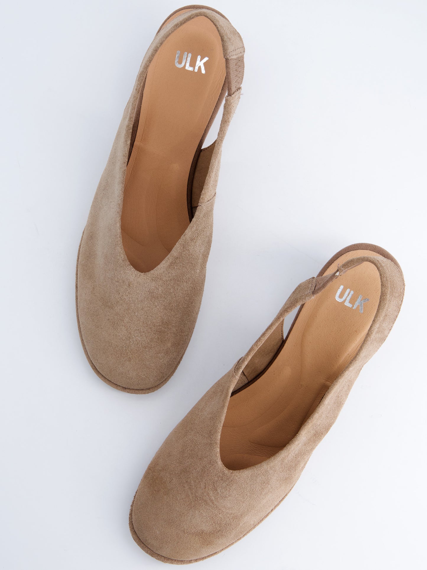 Sandalia De Cuña De Ante Beige -Selein