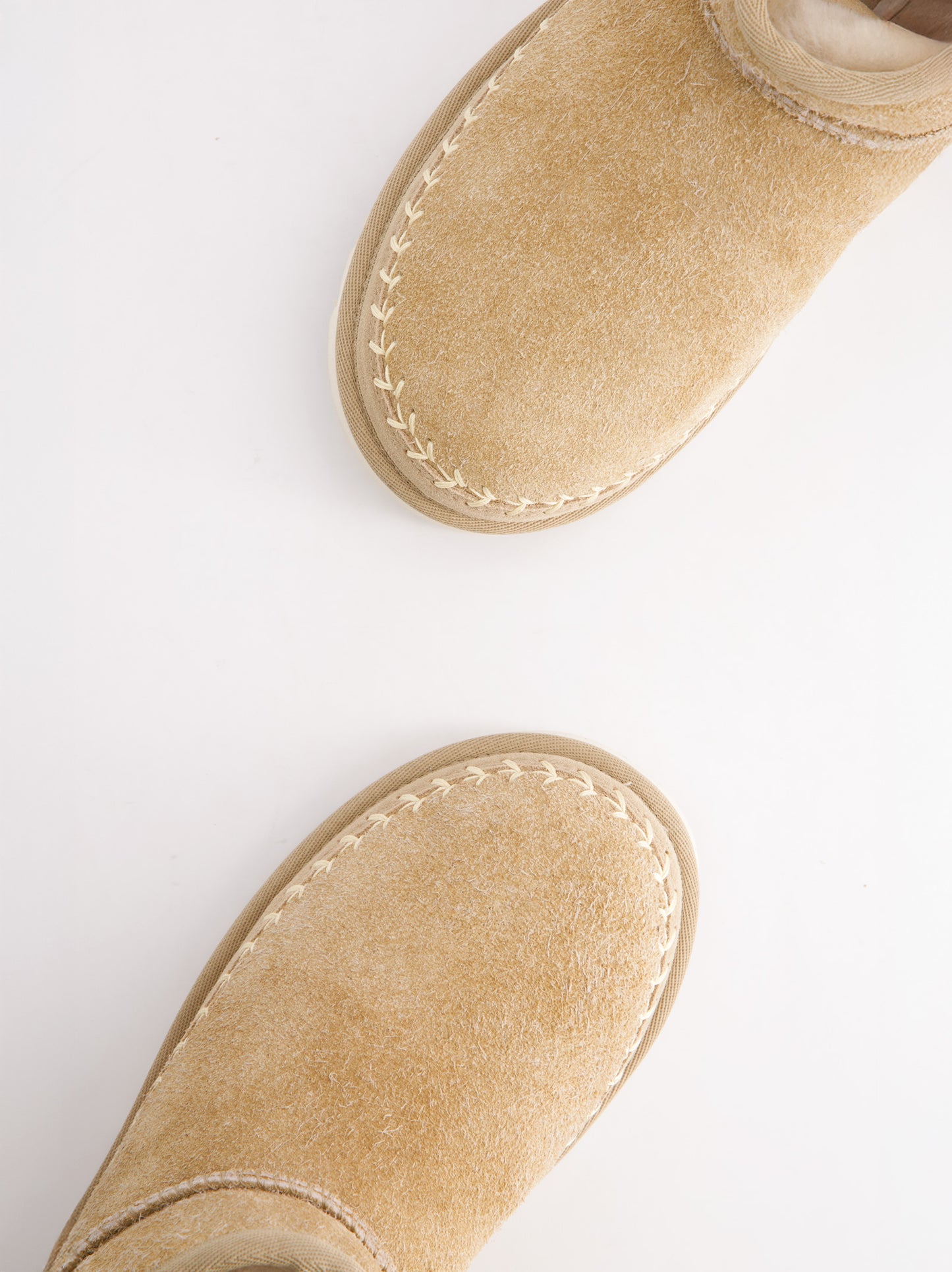 UGG Classic Ultra Mini Biarritz - Suede Ankle Boots