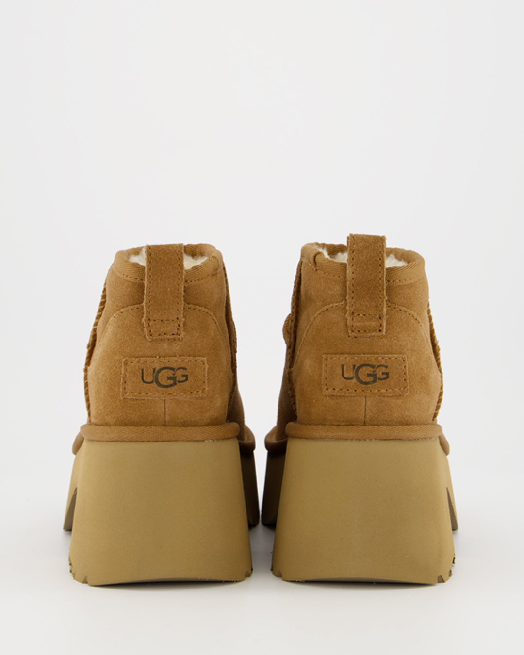 UGG Classic Ultra Mini New Heights - Botines de tacón