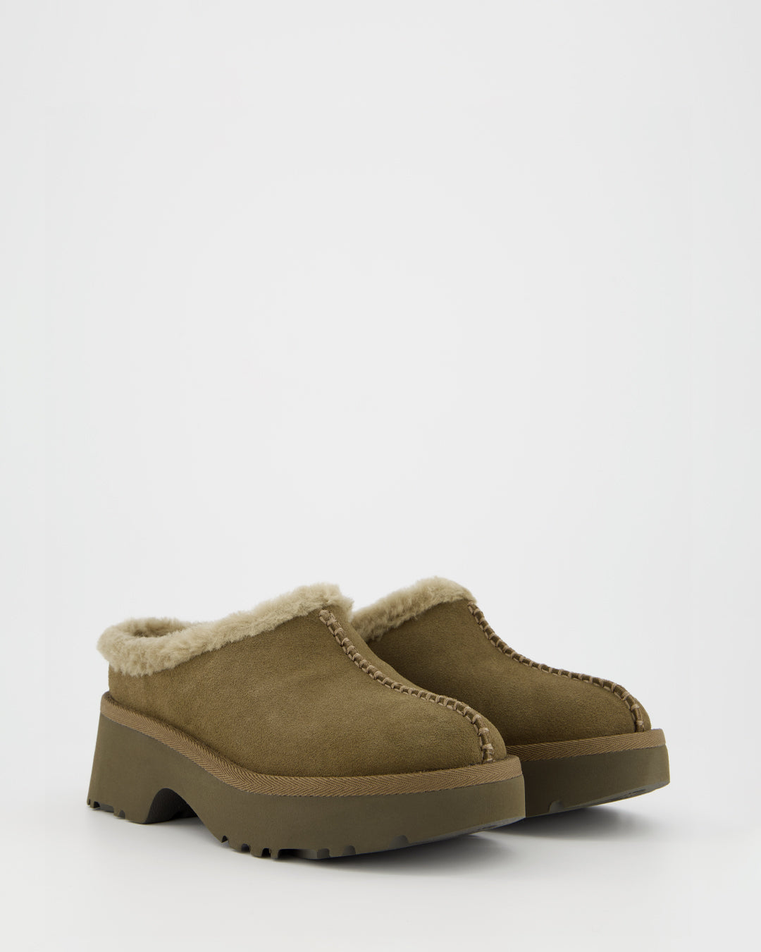 UGG New Heights Cozy - Zuecos de tacón