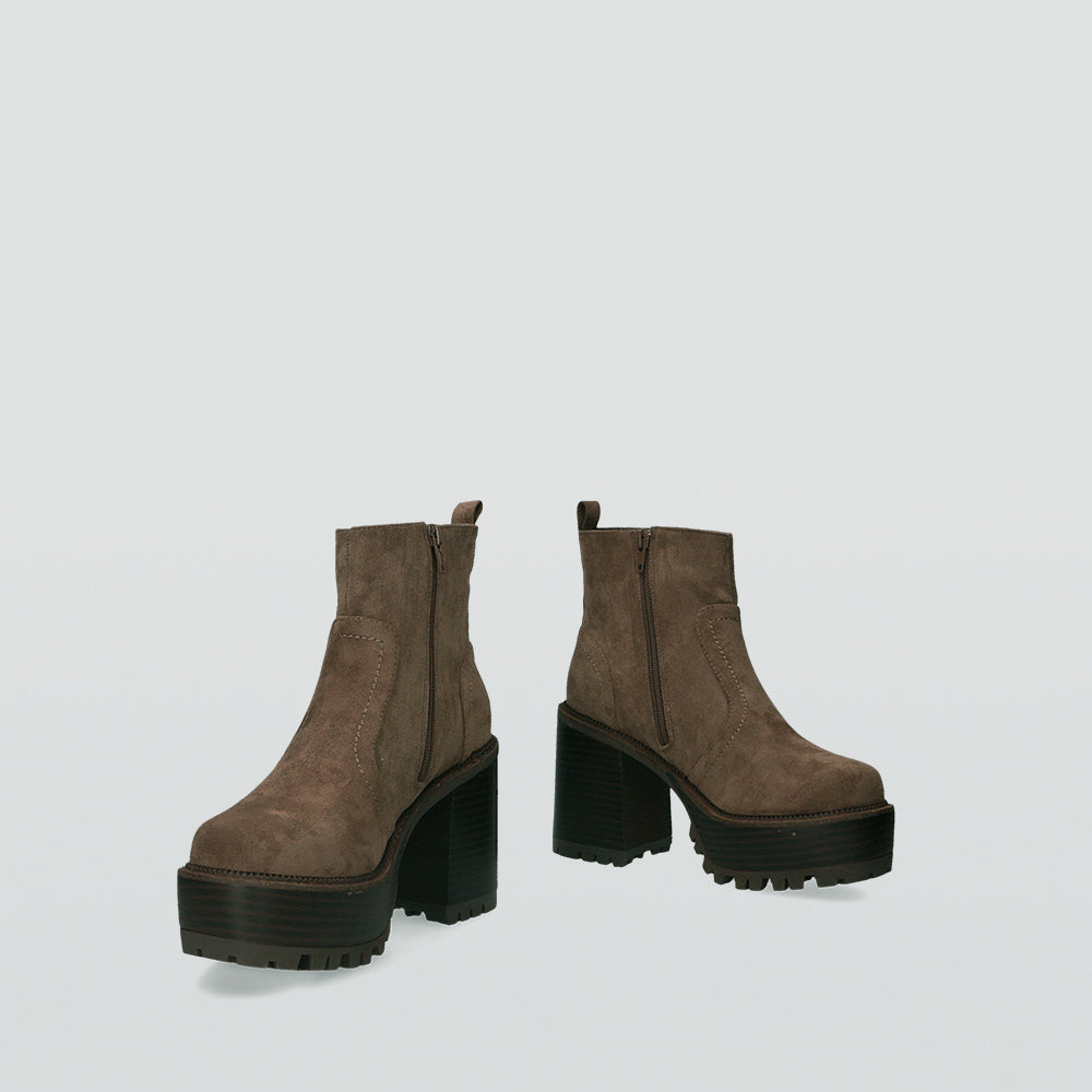 Ulanka Crush Braty Heeled Bootie