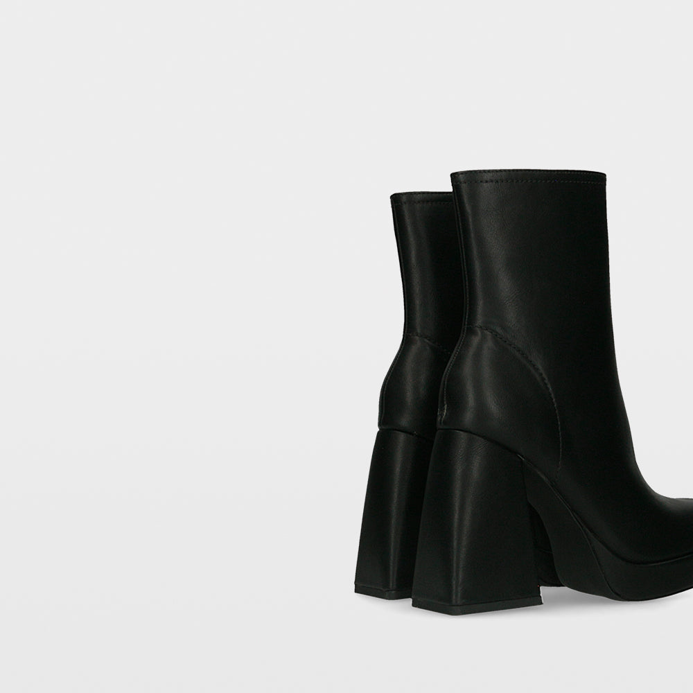 Ulanka Crush Camile - Heeled Ankle Boots