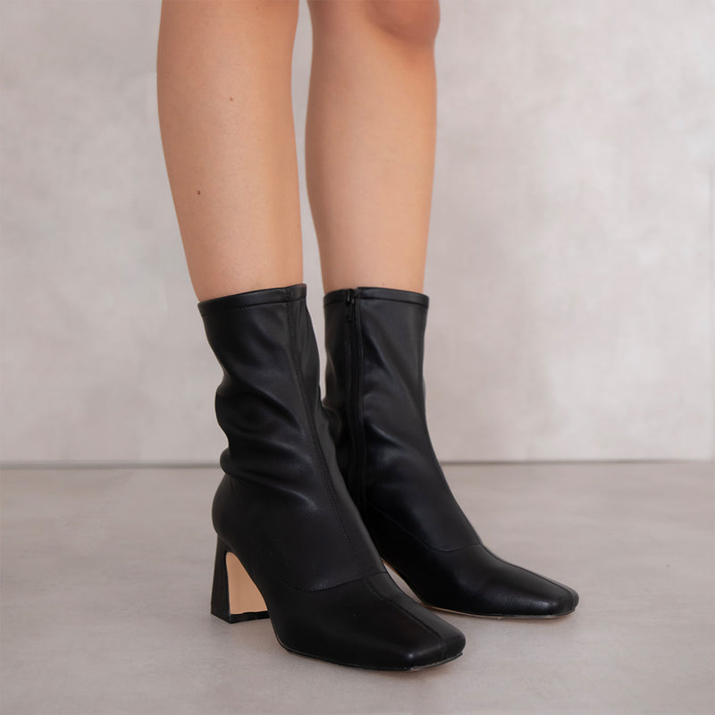 Ulanka Essentials Lyza Heeled Ankle Boot