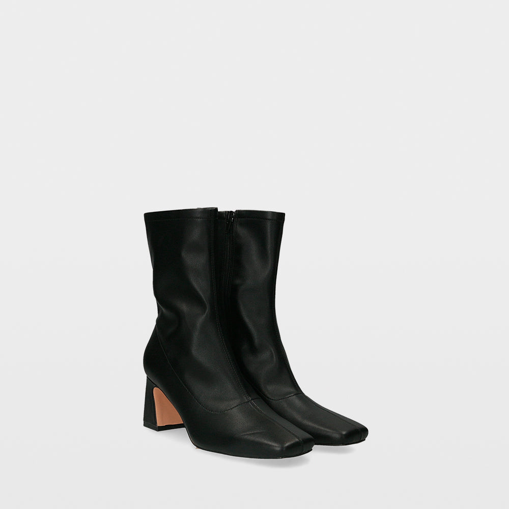 Ulanka Essentials Lyza Heeled Ankle Boot