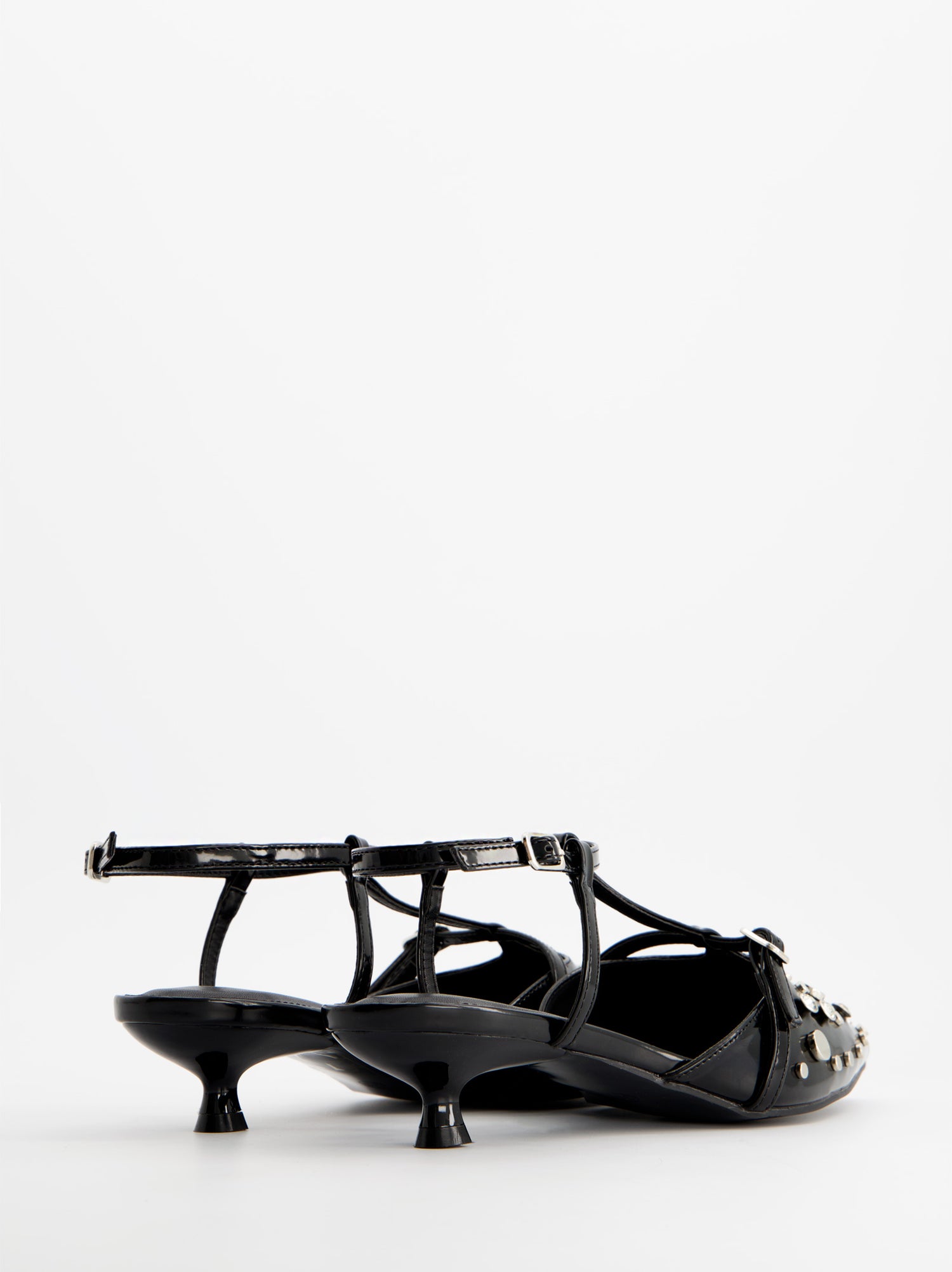 Zapatos de tacón negros con tachuelas - ULK Leyre