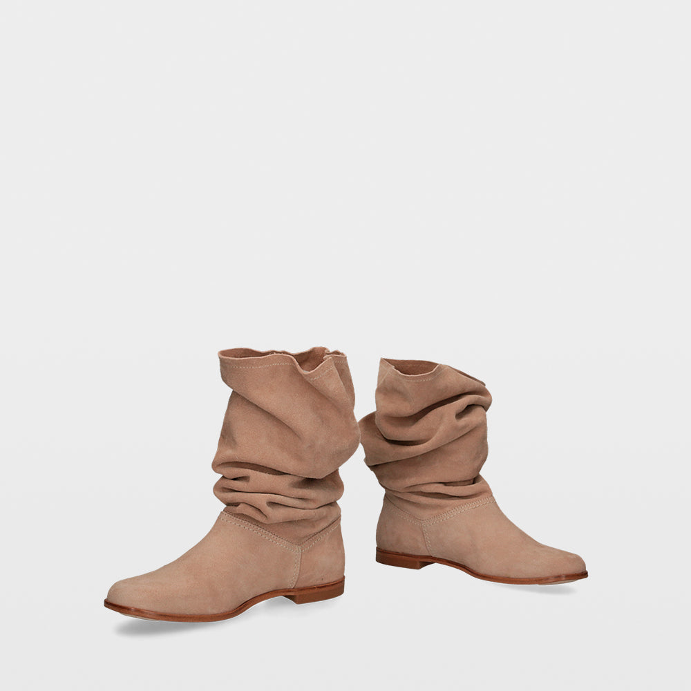 Ulanka Sumy - Soft leather ruched boot