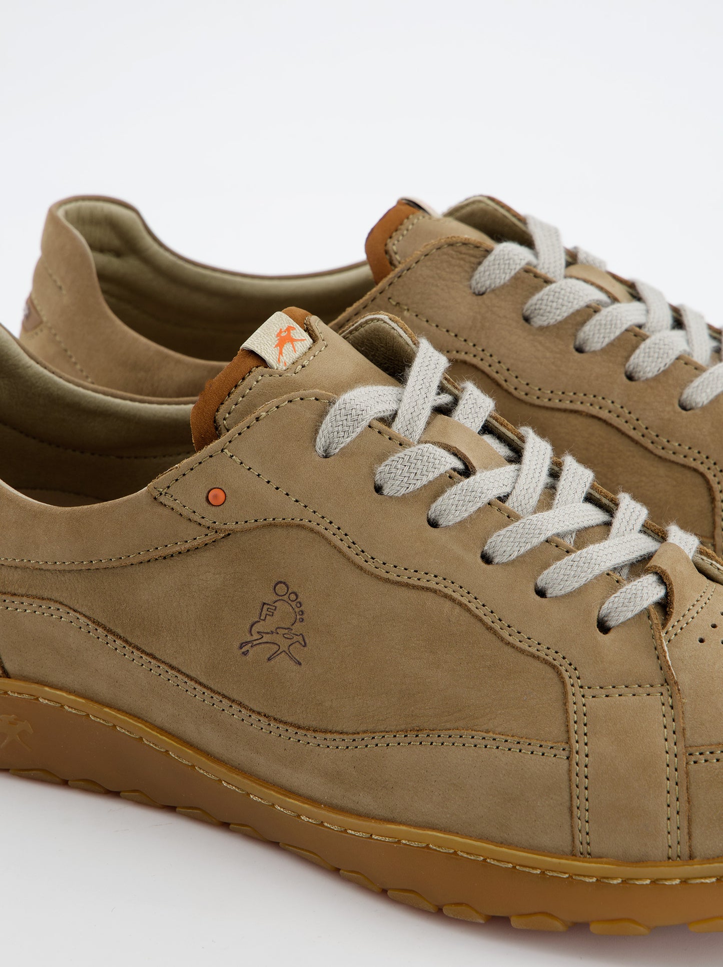 Zapatilla Casual De Piel Marrones - Fluchos