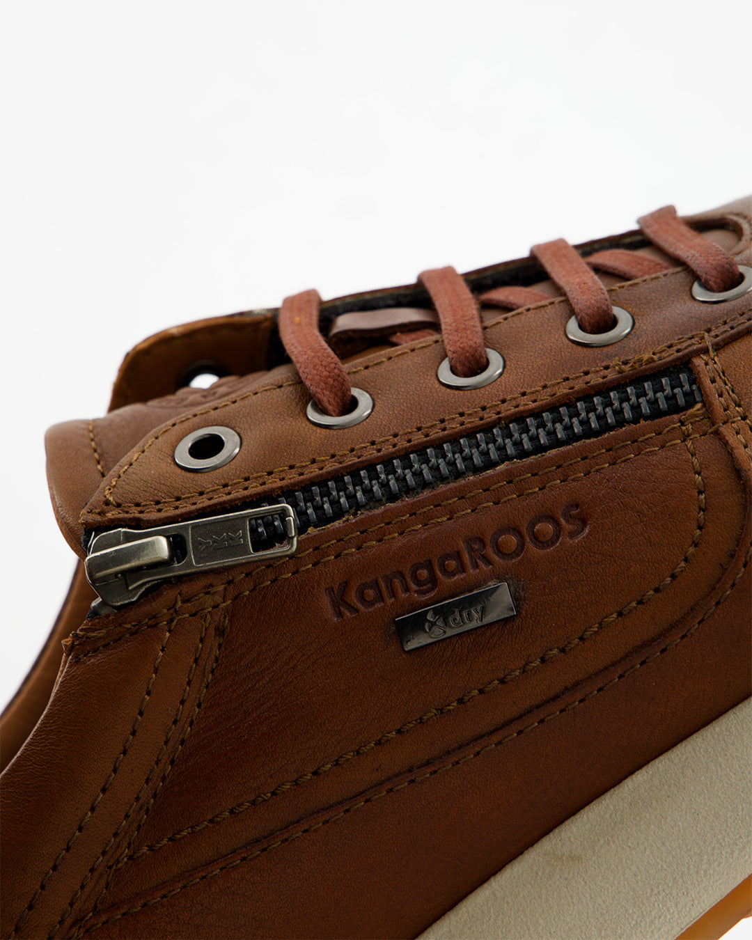 Zapatilla casual  de piel marrón - Kangaroos