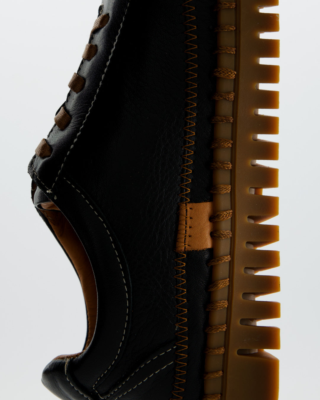 Zapatilla casual negra - Vexis