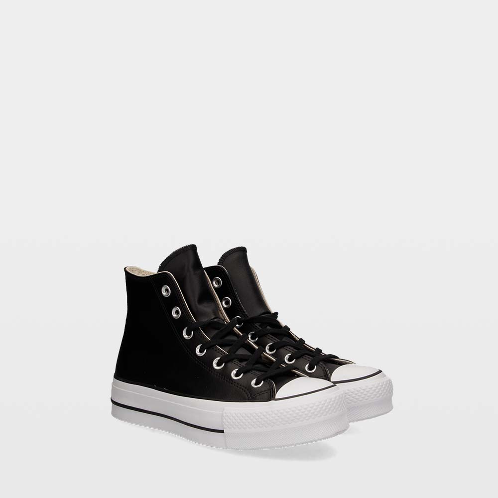 Converse Chuck Taylor Sneakers