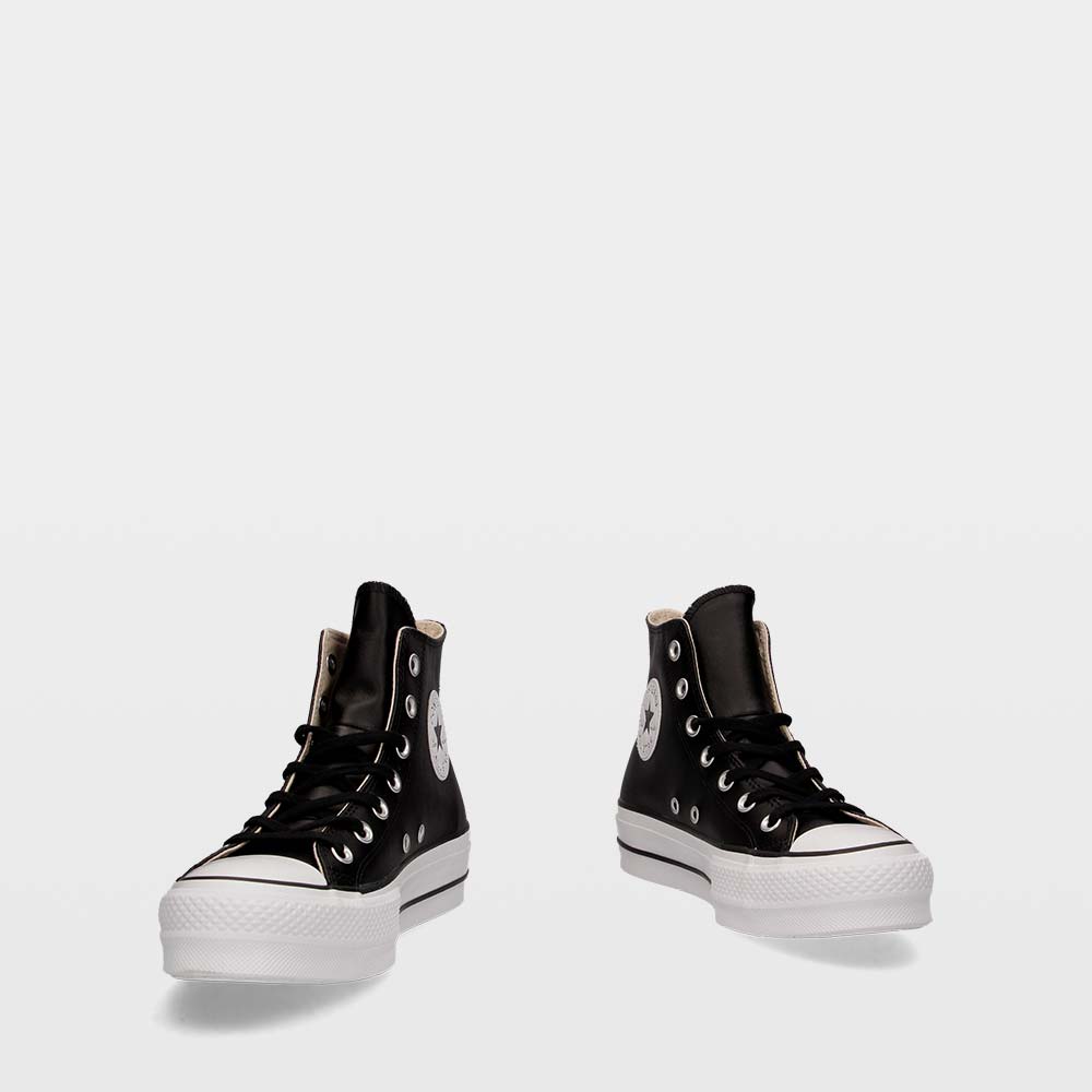 Converse Chuck Taylor Sneakers