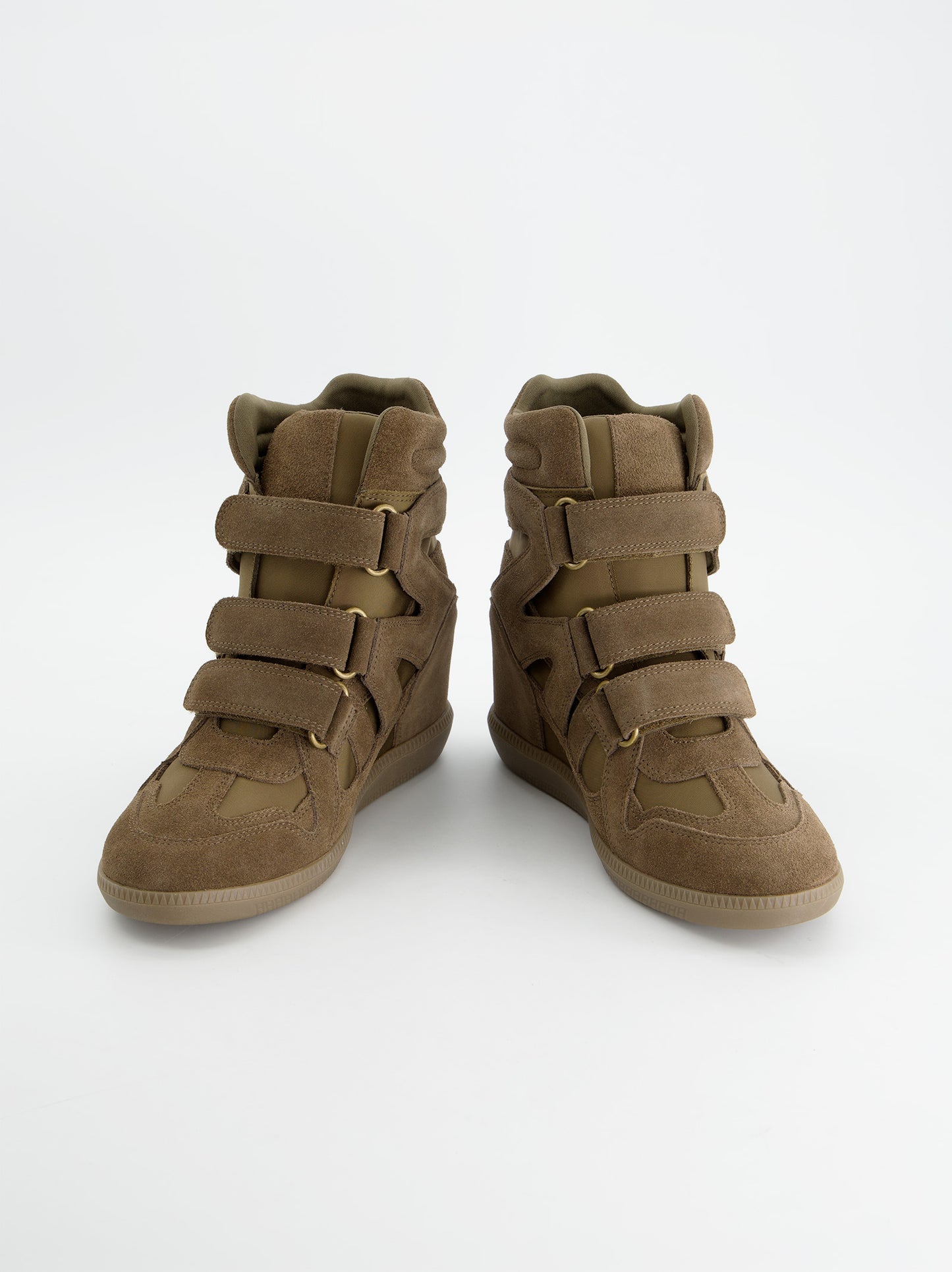 Zapatillas abotinadas con cuña en tono camel - Ohritta