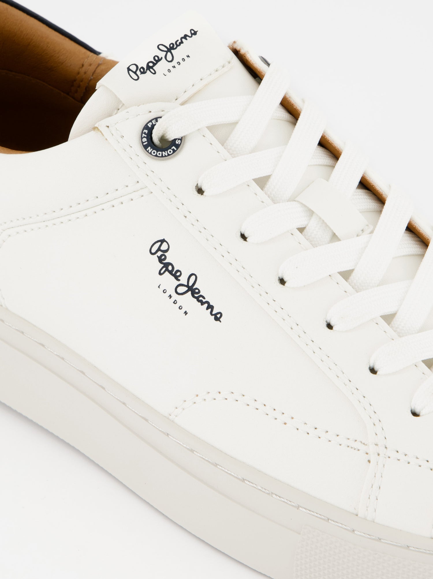 Zapatillas de piel con detalles en ante de Pepe Jeans