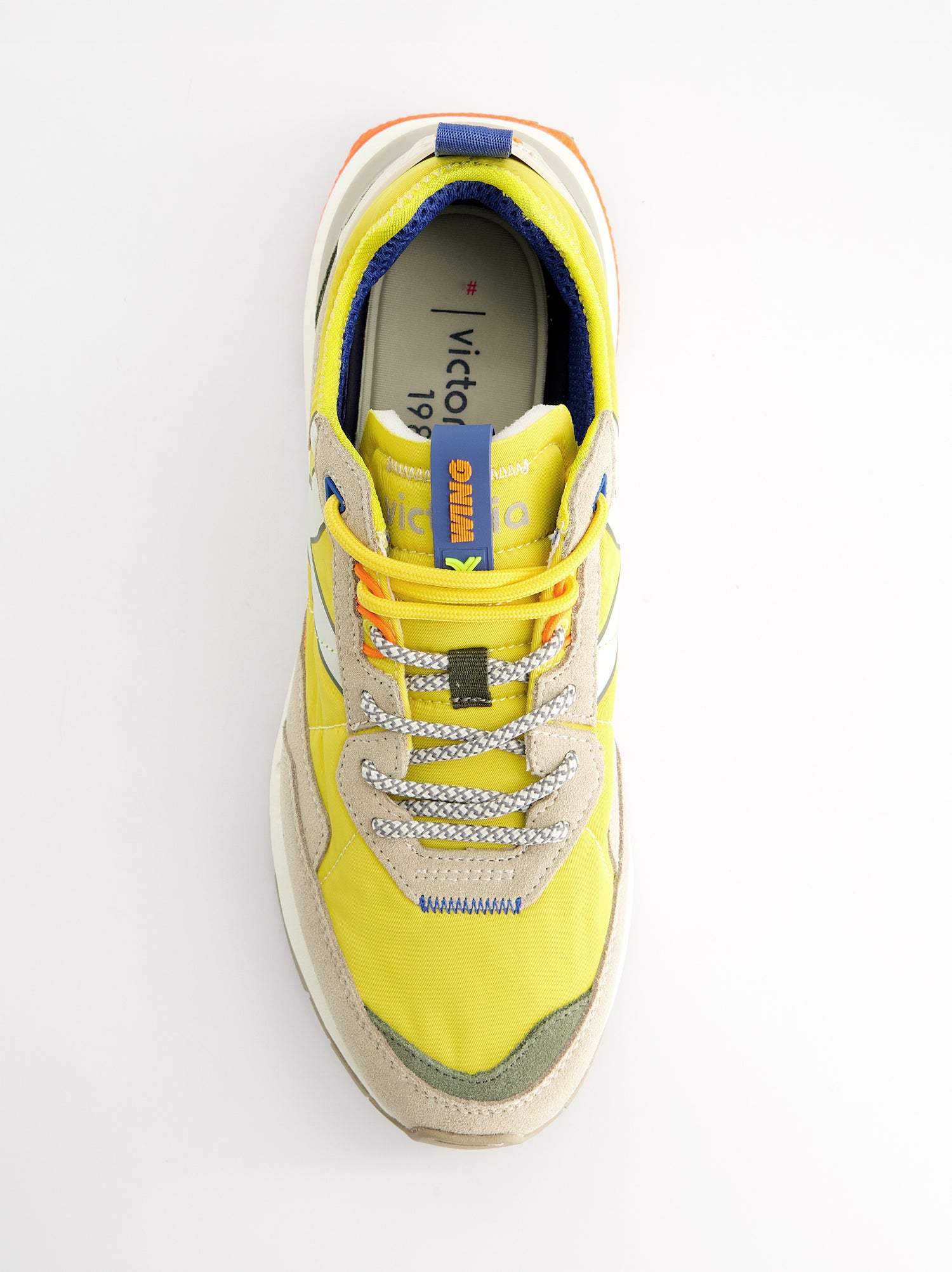 Zapatillas running retro detalles en ante - Victoria Wing Evo