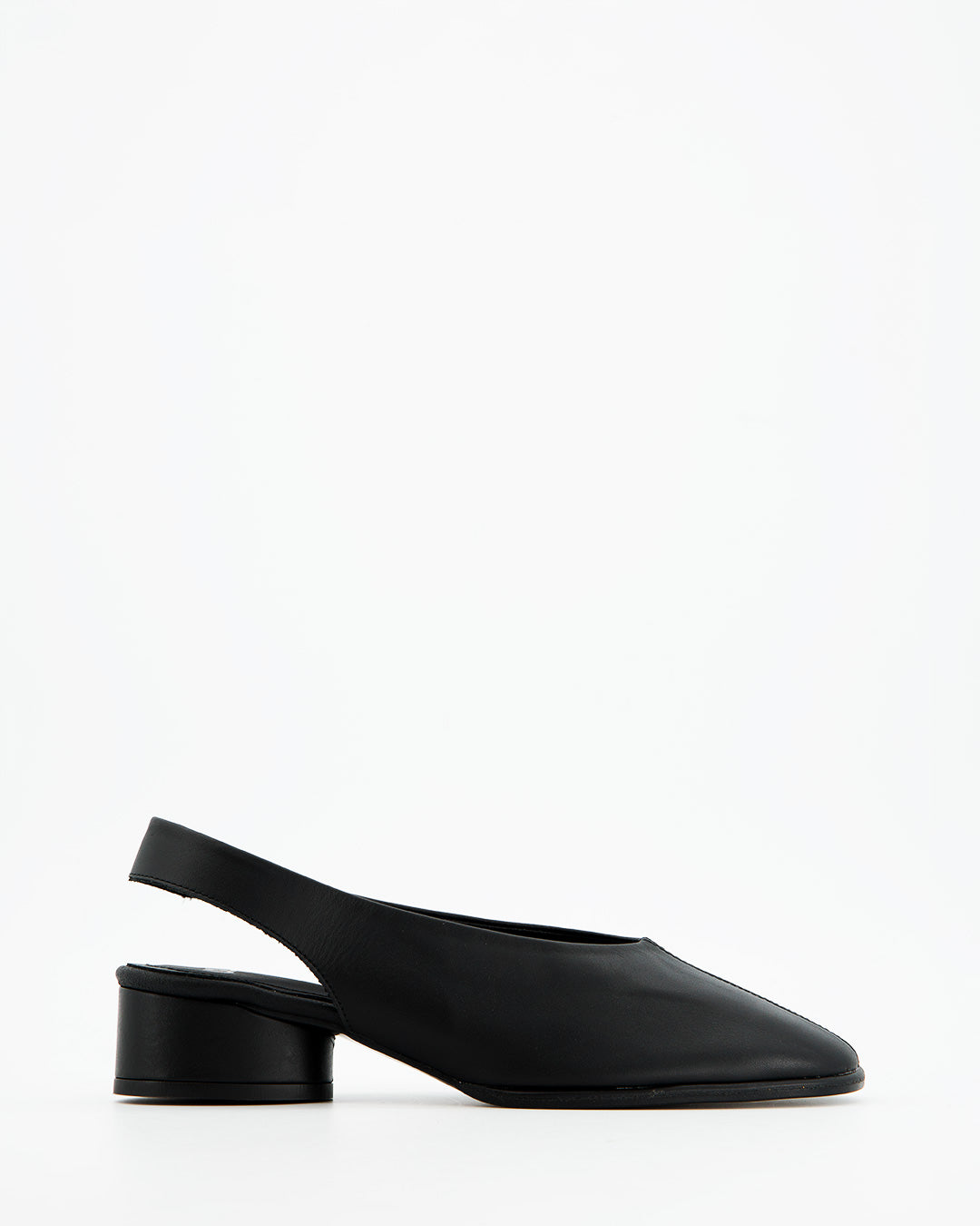 Zapato de tacón bajo negro - Eugi
