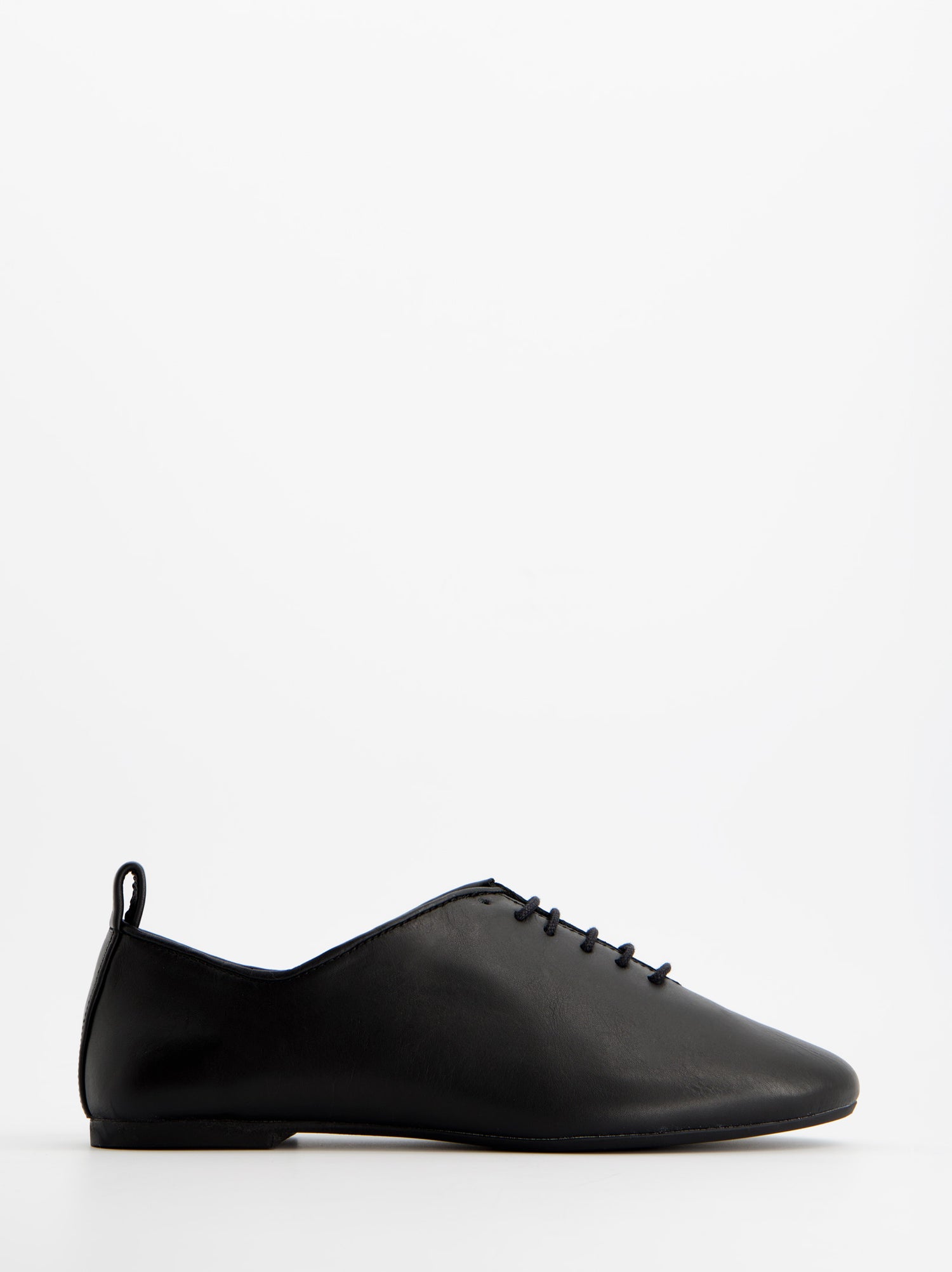 Zapato plano de piel - ULK Blunchi