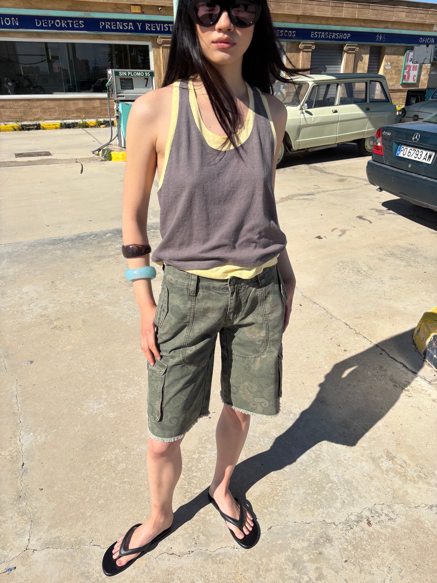 Green Bermuda shorts with paisley print - Bruce