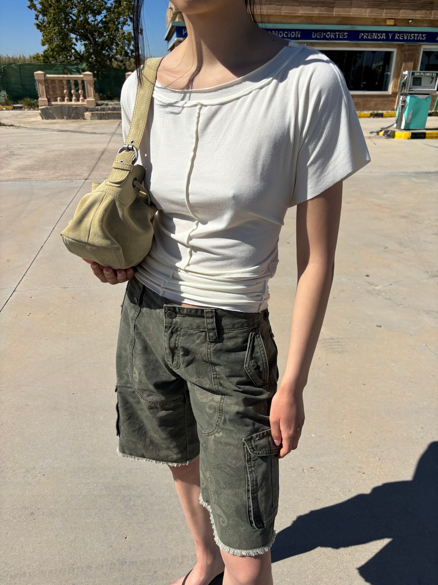 Green Bermuda shorts with paisley print - Bruce